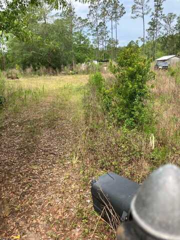 10775 AMOS AVENUE, HASTINGS, FL 32145