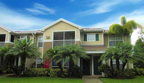 8905 MANOR LOOP, LAKEWOOD RANCH, FL 34202