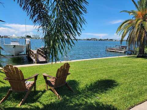 7092 S SHORE DRIVE S, Saint Petersburg, FL 33707