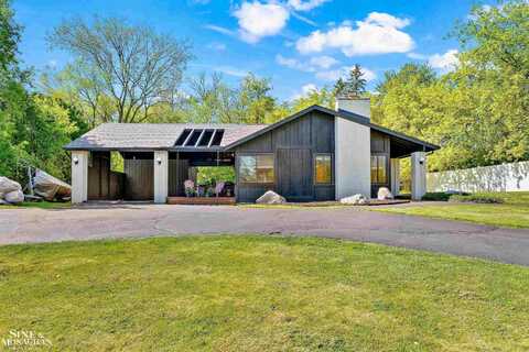 5578 Perrytown, West Bloomfield, MI 48322