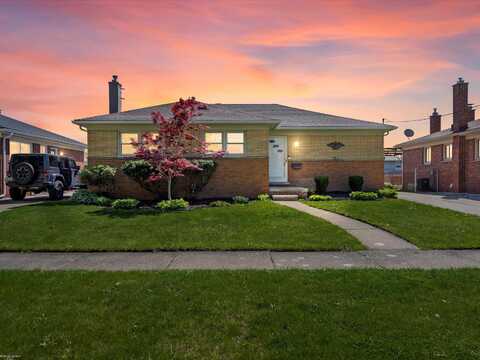 22458 E 10 Mile, Saint Clair Shores, MI 48080