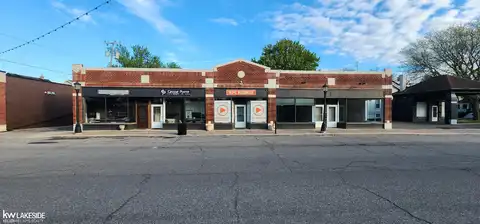 15210 Charlevoix, Grosse Pointe Park, MI 48230