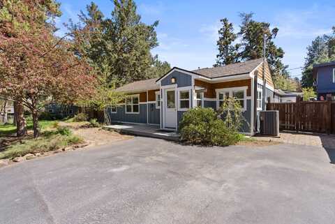 545 NE Irving Avenue, Bend, OR 97701