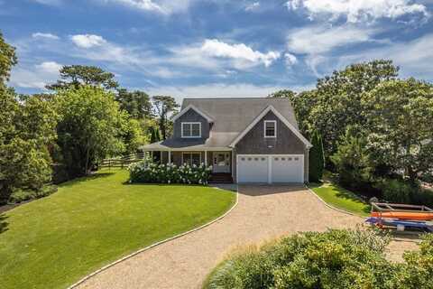 7 Whistling Swan Circle, Edgartown, MA 02539