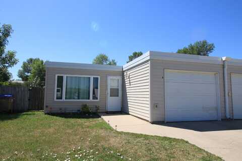 909A 21st Ave, Minot, ND 58703
