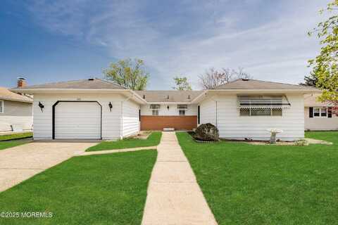 242 Barbados Drive N, Toms River, NJ 08757