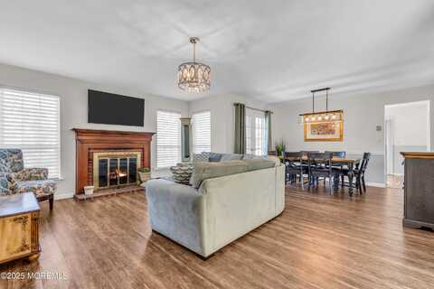 576 Sheffield Drive, Manchester, NJ 08759
