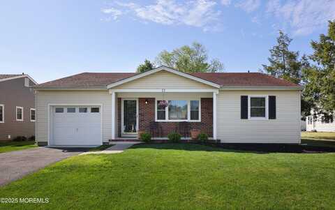 77 Westbrook Drive, Toms River, NJ 08757