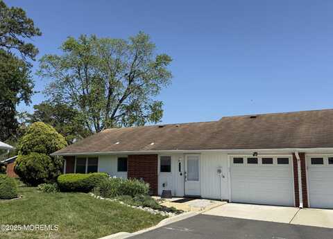 696 Plymouth Drive, Lakewood, NJ 08701
