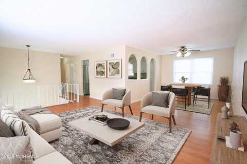 216 Hamilton Drive, Toms River, NJ 08753