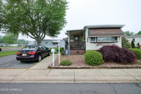 155 Wren Way, Freehold, NJ 07728