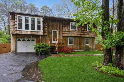 53 Gull Dip Road, Ridge, NY 11961