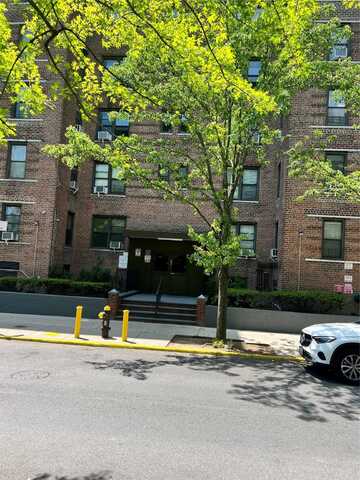 88-30 182nd Street, Hollis, NY 11423