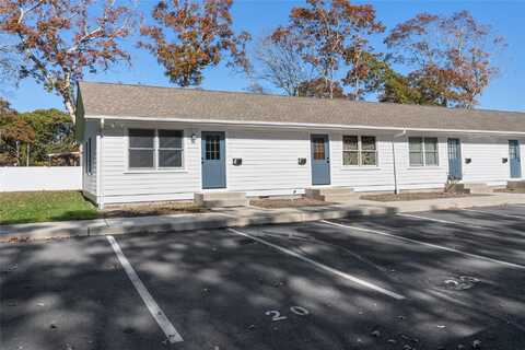 20 Mortimer Street, Westhampton Beach, NY 11978