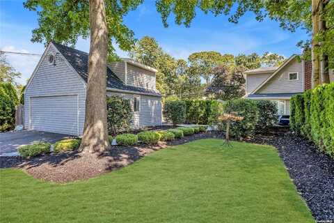29 Aspen Road, Kings Park, NY 11754