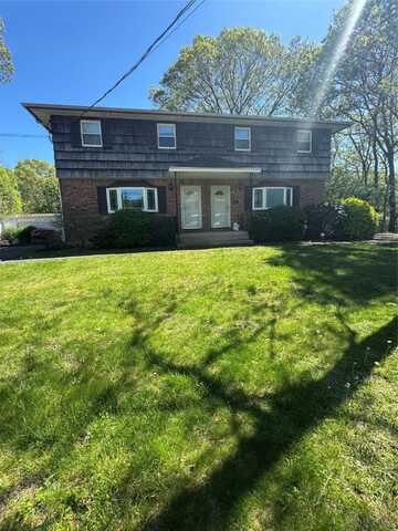 434 Clarice Boulevard, Holbrook, NY 11741
