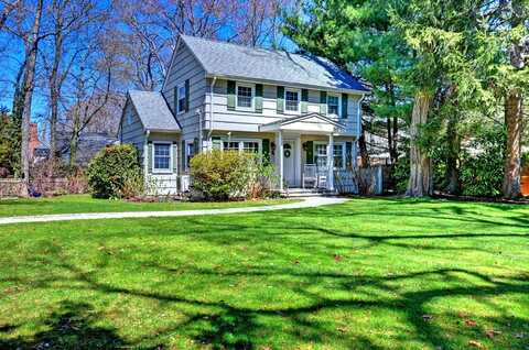 35 Beacon Drive, Sound Beach, NY 11789