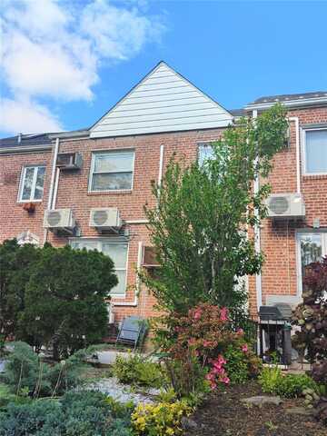 141-49 72nd Crescent, Kew Gardens, NY 11367