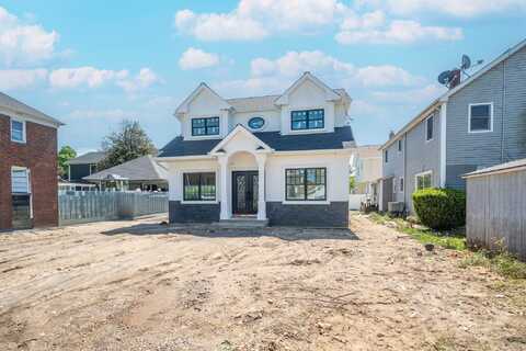 49 E. Cherry Street, Hicksville, NY 11801