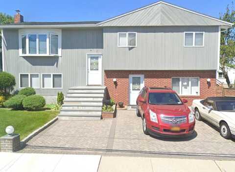 300 Branch Avenue, Freeport, NY 11520