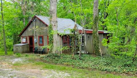71 S Railroad Avenue, Jamesport, NY 11947