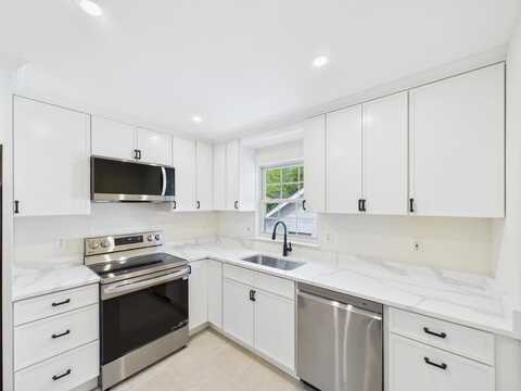 349 E Main Street, Centerport, NY 11721