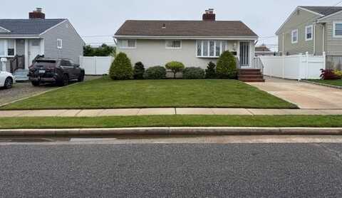 74 Tyler Street, Freeport, NY 11520