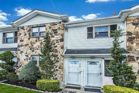 50 Bradley Court, Staten Island, NY 10314