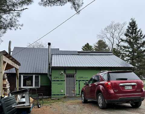 27 Trestle Road, Medford, ME 04463