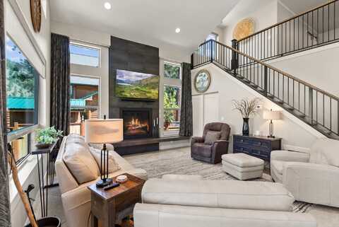 334 Clark Fork Drive, Superior, MT 59872