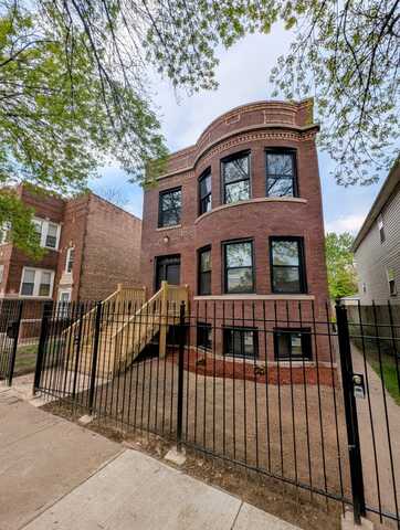 7411 S Champlain Avenue, Chicago, IL 60619