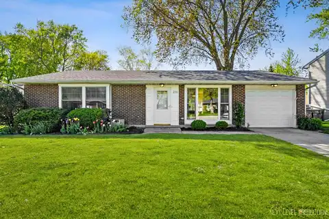 236 Stonehurst Drive, Elgin, IL 60120