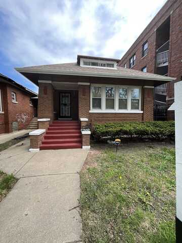 7449 S Bennett Avenue, Chicago, IL 60649