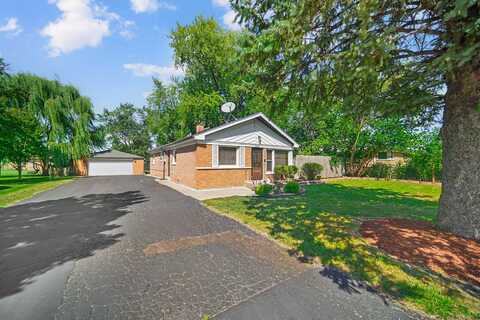 6404 W 85th Place, Burbank, IL 60459