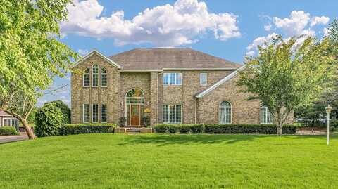 614 W Coolidge Avenue, Charleston, IL 61920