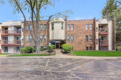 2212 Country Club Drive, Woodridge, IL 60517