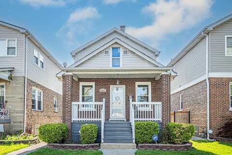 2906 N MENARD Avenue, Chicago, IL 60634