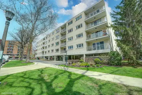 1535 Forest Avenue, River Forest, IL 60305