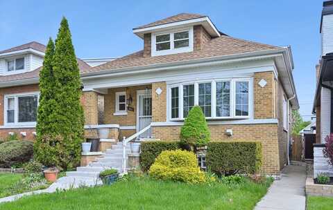 5814 W Roscoe Street, Chicago, IL 60634