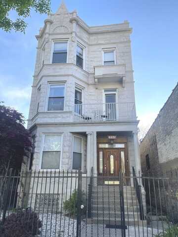 5532 N Broadway Street, Chicago, IL 60640