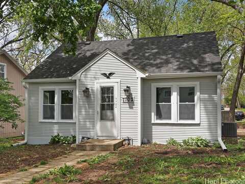 7702 S Oak Road, Wonder Lake, IL 60097