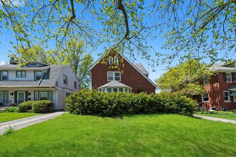 923 N Grove Avenue, Oak Park, IL 60302