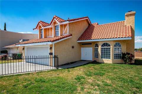1503 W Newgrove Street, Lancaster, CA 93534