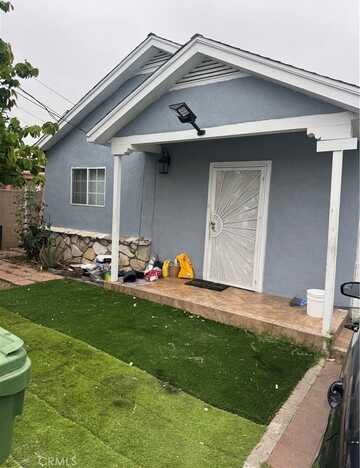 1610 N Fries Avenue, Wilmington, CA 90744