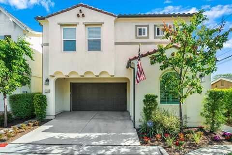 949 Sunlit Lane, Costa Mesa, CA 92626