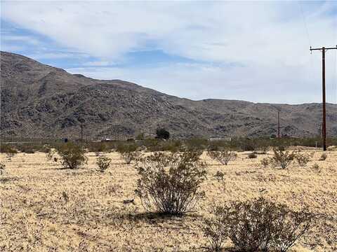 1 Las Tunas Drive, Apple Valley, CA 92308