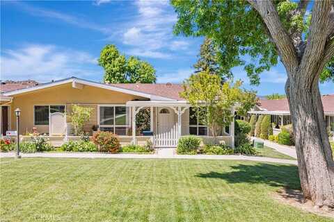 19223 Avenue Of The Oaks, Newhall, CA 91321