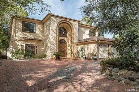 22349 Dolorosa Street, Woodland Hills, CA 91367