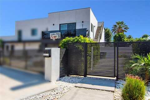 4831 Saloma, Sherman Oaks, CA 91403