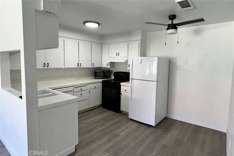 7905 Agnes Avenue, North Hollywood, CA 91605